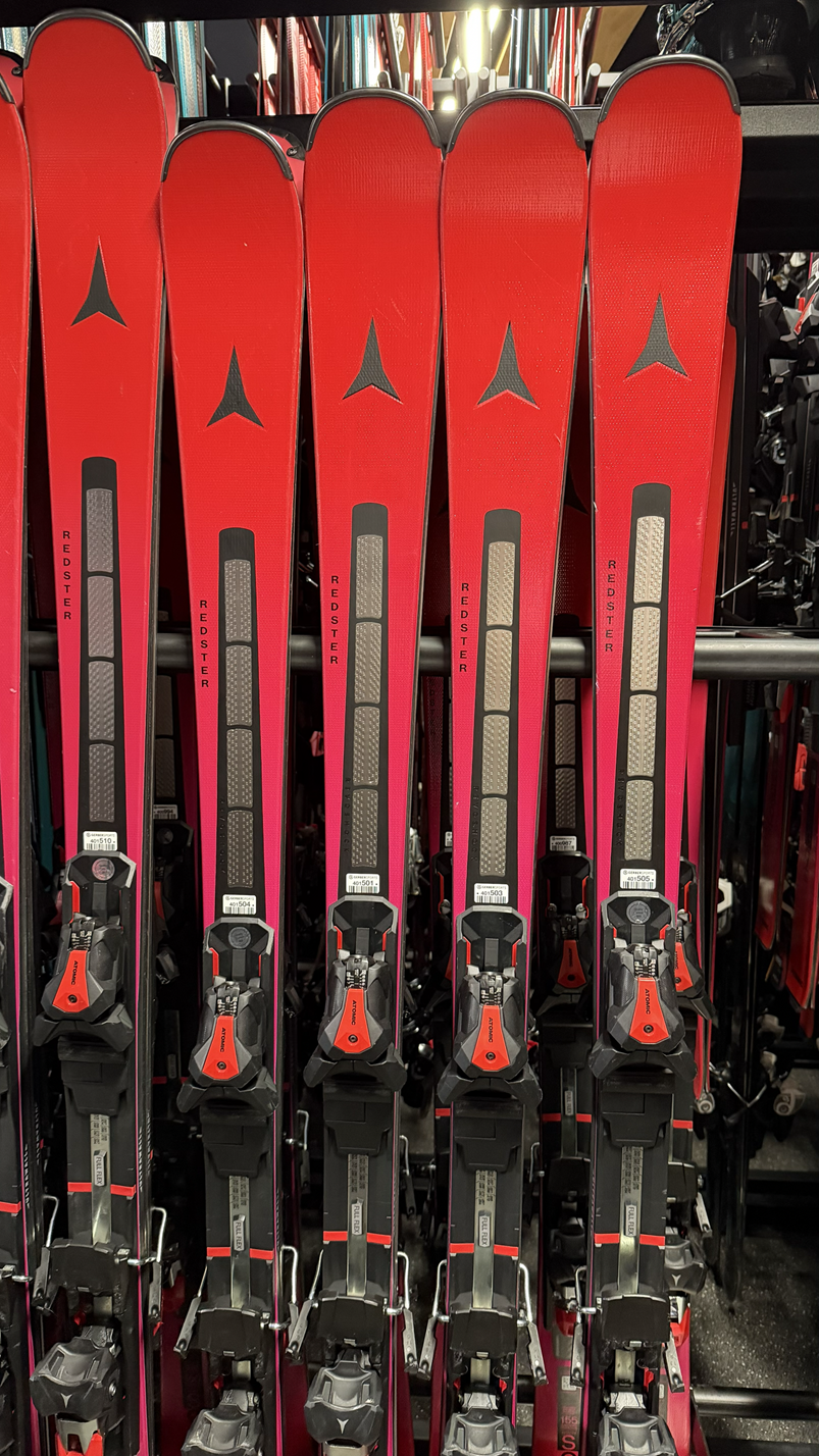 PLATINUM performance skis at GERBER SPORTS in K&uuml;htai